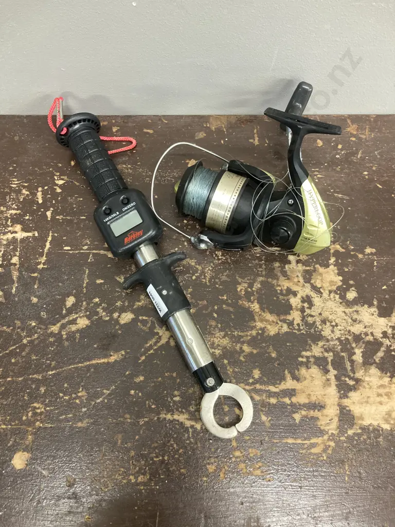 Berkley 14" Fish Lip Grip with Digital Scales & Shimano Hyperloop 6000 FB Spinning Reel With Line Image 1++